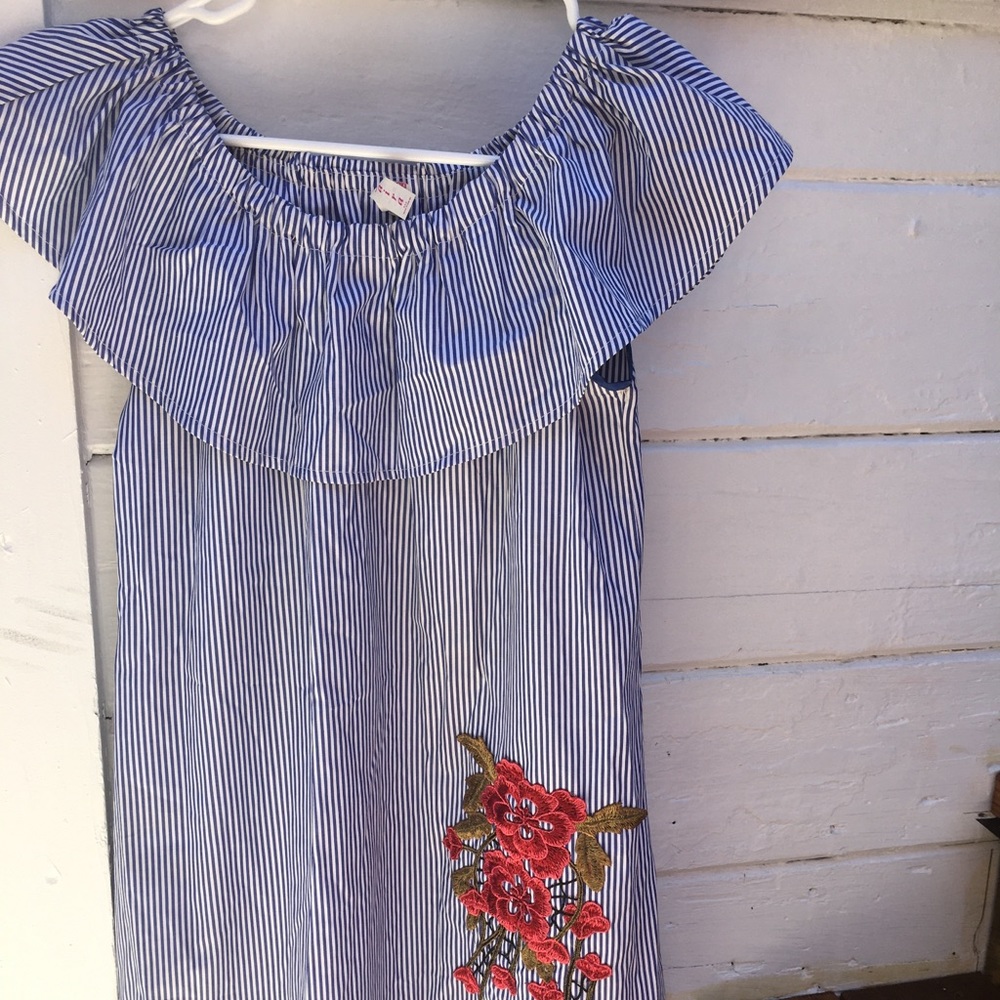 Foral off the shoulders dress
